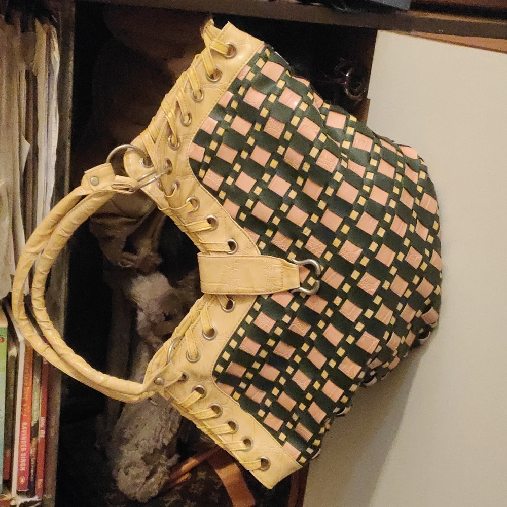Checkers woven basket tote bag - Picture 2 of 11